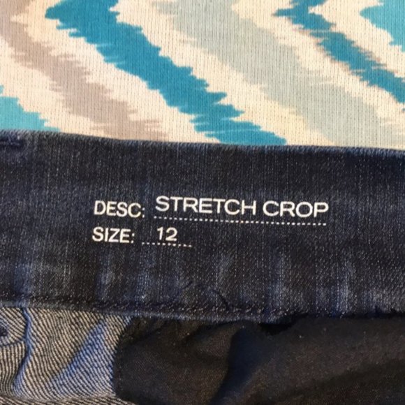 Liz Claiborne Dark Blue Stretchy cropped jeans Size 12 - Picture 8 of 9